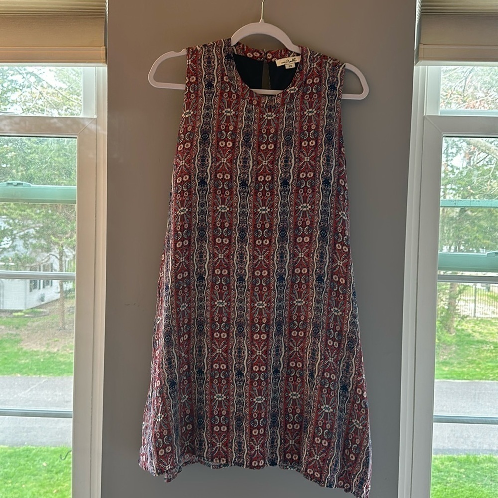Simply‎ Noelle sleeveless dress. Size small/medium